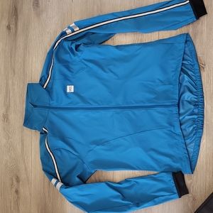 MEC l Medium l zip up l  blue  l ladies l mountain wear l hiking gear l womens